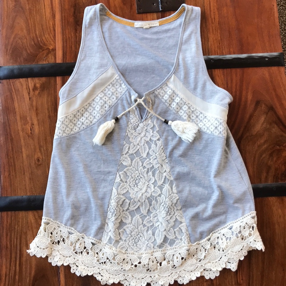 Hint of Mint Tank Top. - Picture 3 of 4